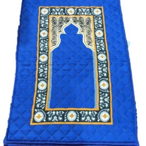 Prayer Rug / جائے نماز / jaye namaz High quality Soft Quilted Prayer Rug ( Size 3.5 feet x 2.5 feet )